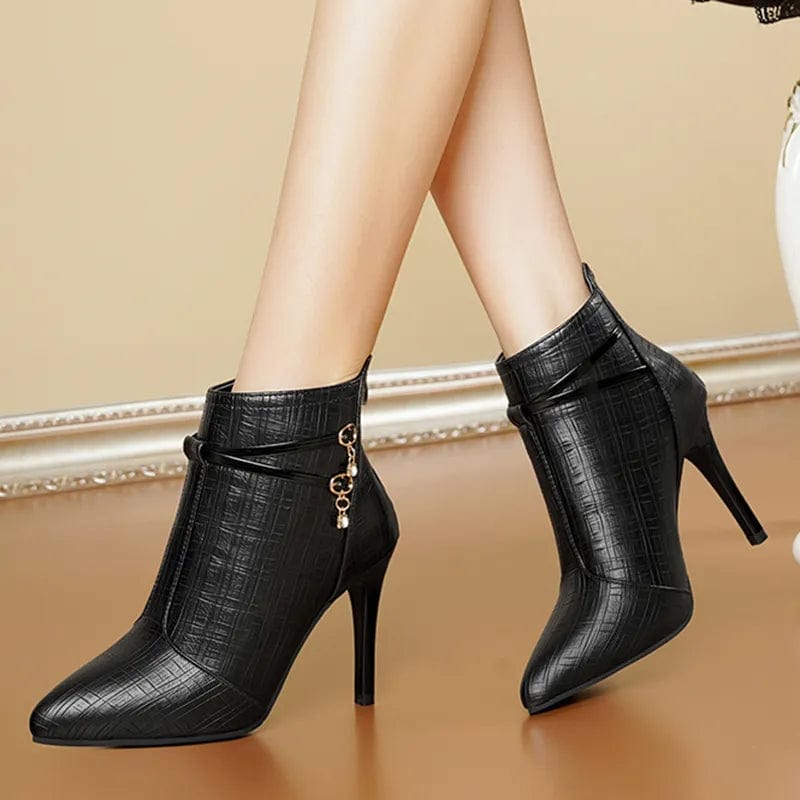 Womens black pointed fashion toe ankle boots