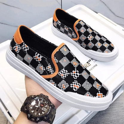 British Style New Shoes for Men Genuine Leather Casual Shoes Trend Print Flats Shoes Youth Street Cool Slip-on Loafers