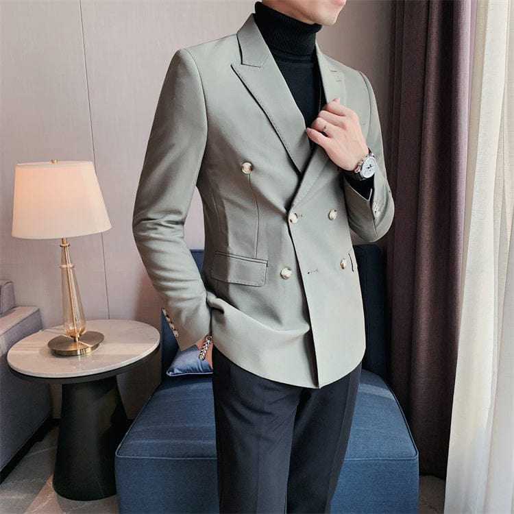 Sale A slim British fashion suit jacket for a small man